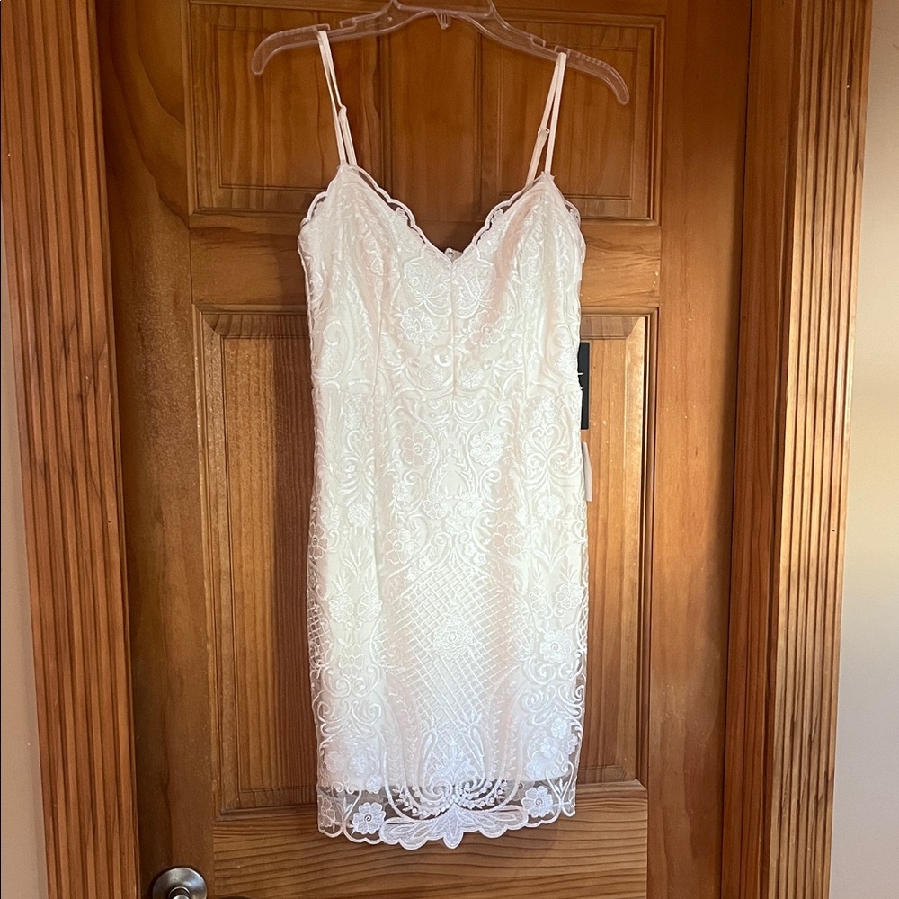 Elegant White Lace Dress